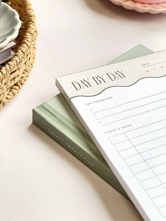 'Day by Day' Daily Productivity Planner | A5 Tear-Off Notepad